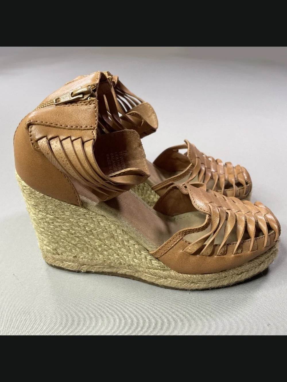 NEW Tommy Bahama Shoes Womens 7 brown leather jute Rakona wedge heels summer